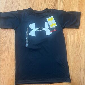 Nwt under armour shirt